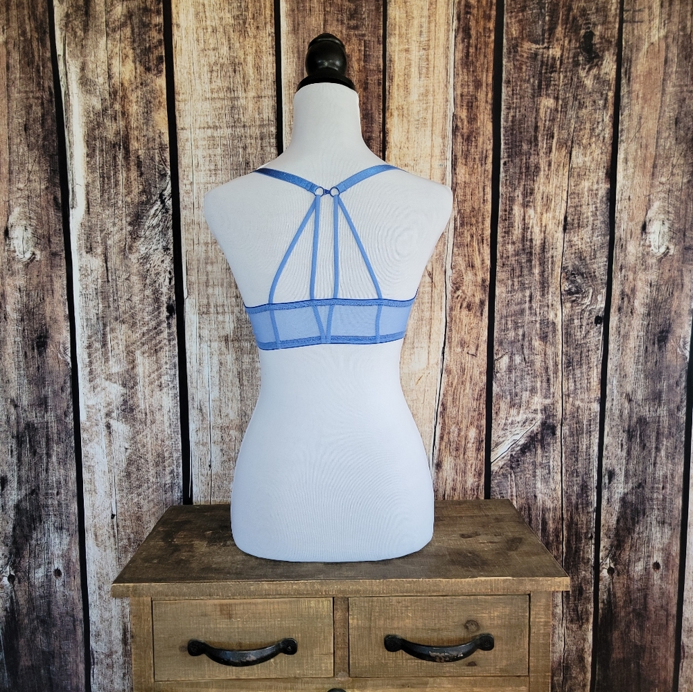 NEW 34D Strappy Back Demi Bra